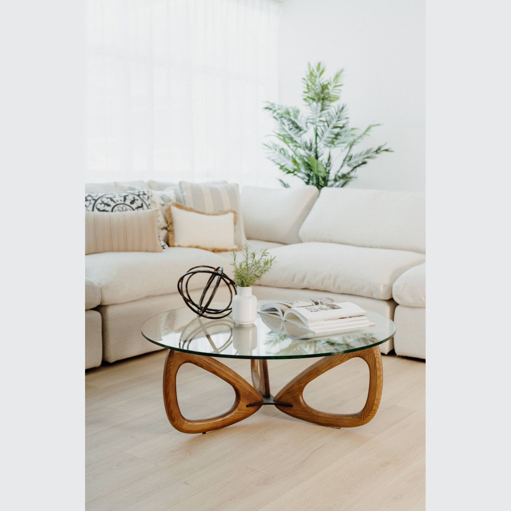 Maddox Mid-Century Round Coffee Table gallery detail image