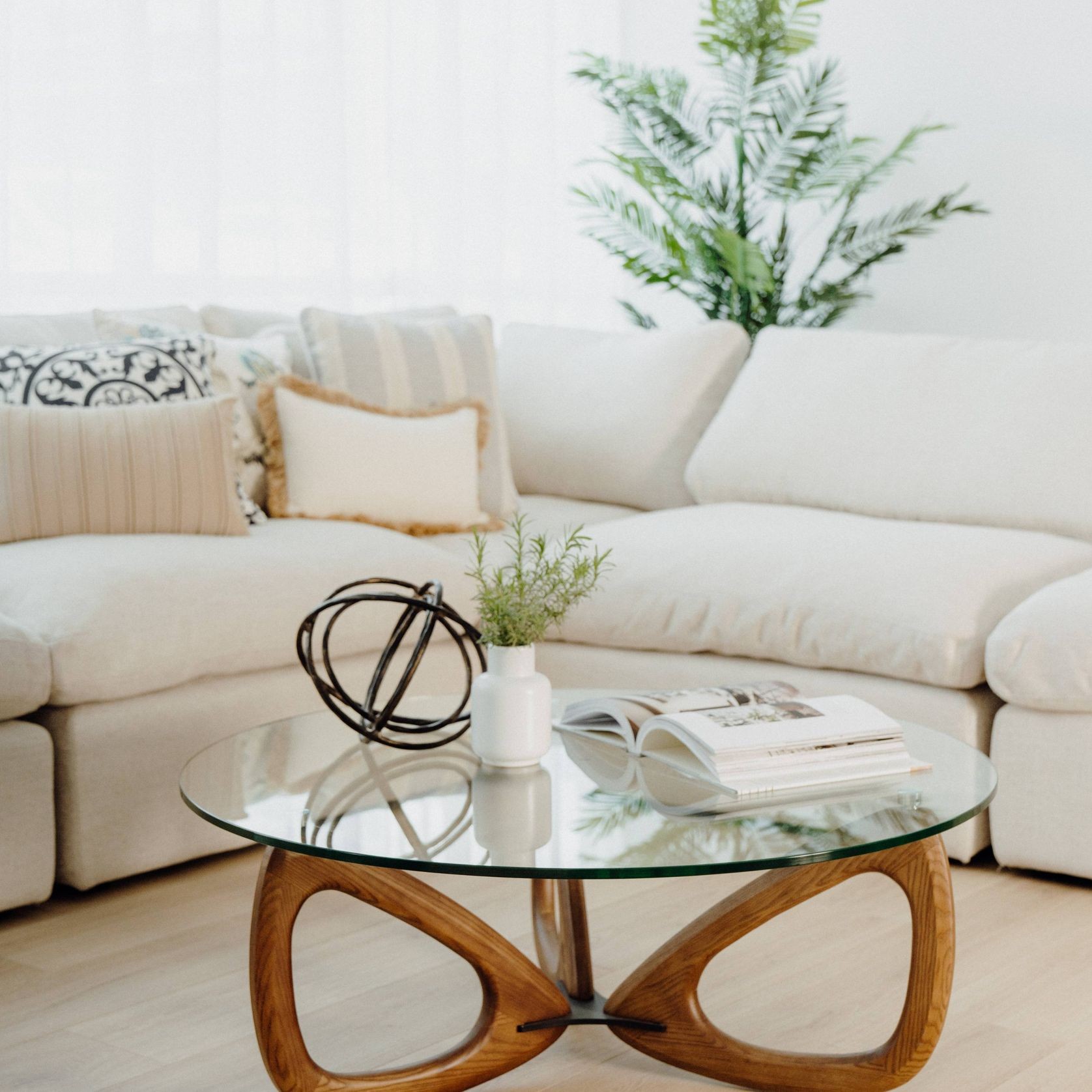 Maddox Mid-Century Round Coffee Table gallery detail image