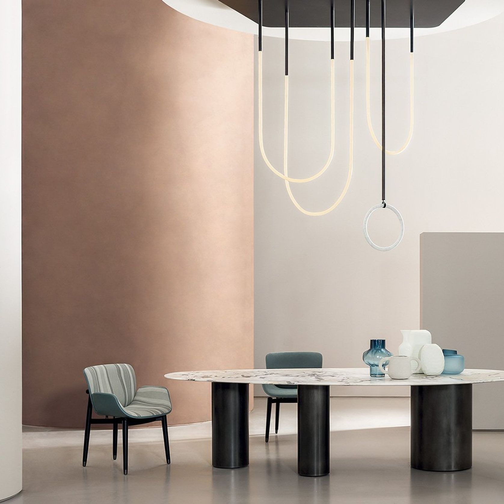 Lagos | Table gallery detail image