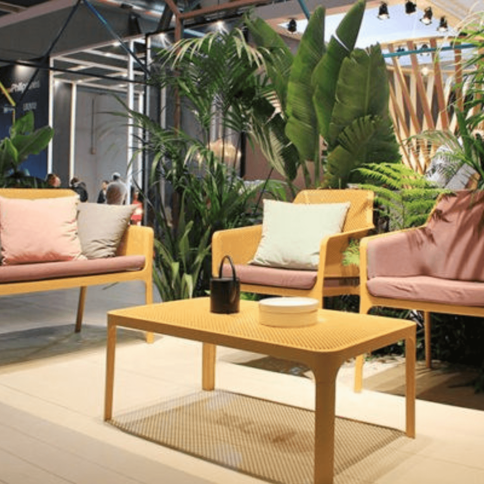 Net Table gallery detail image