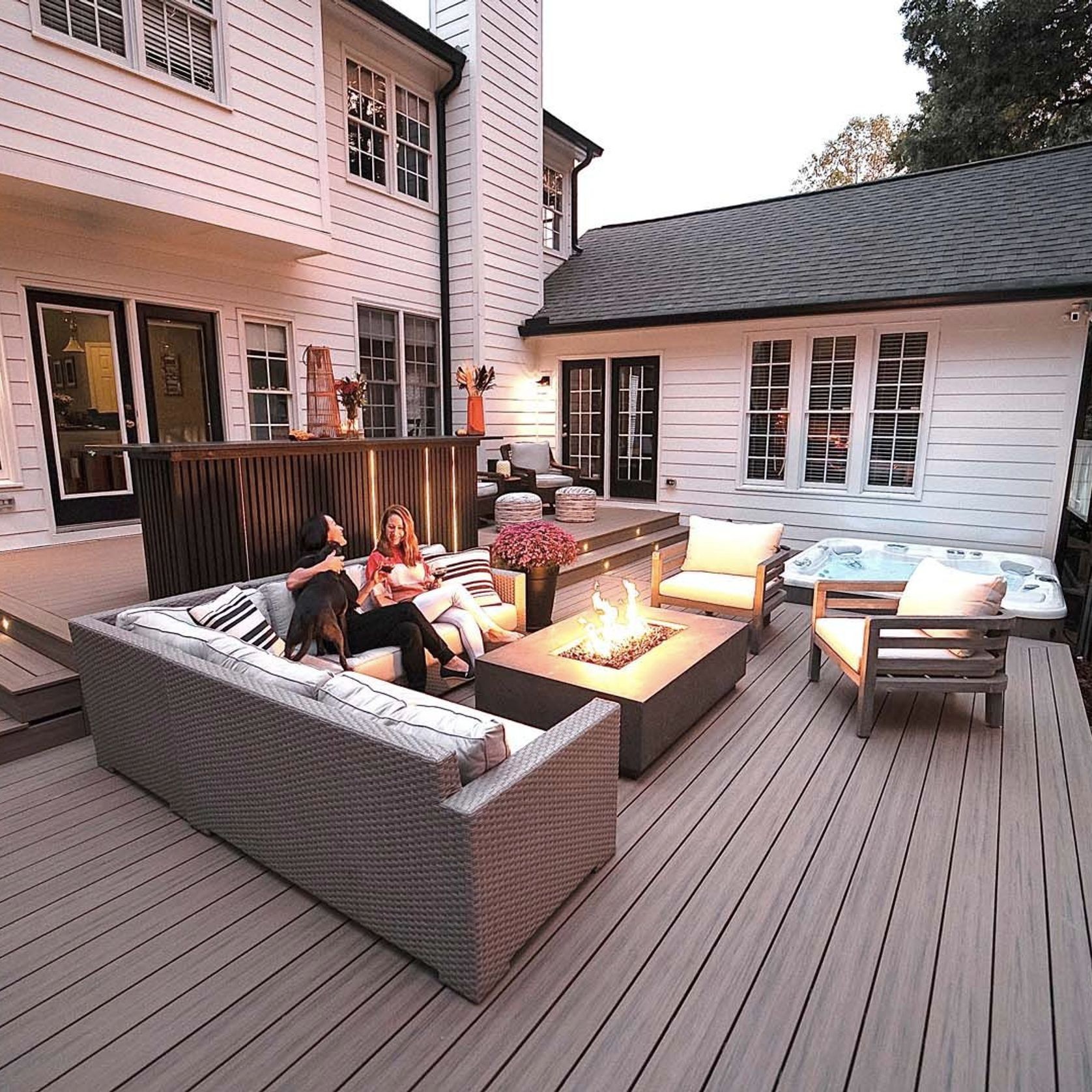 Deckorators® Voyage™  Composite Decking gallery detail image
