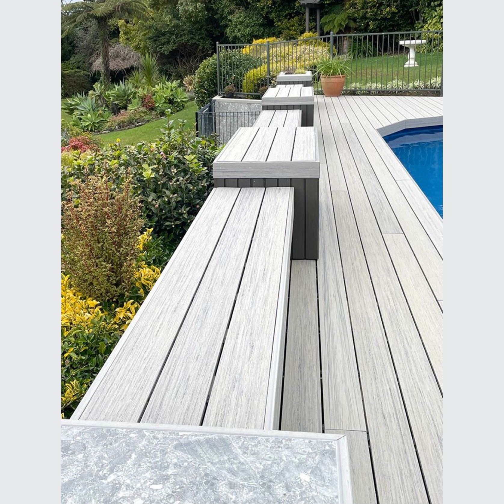 Deckorators® Voyage™  Composite Decking gallery detail image