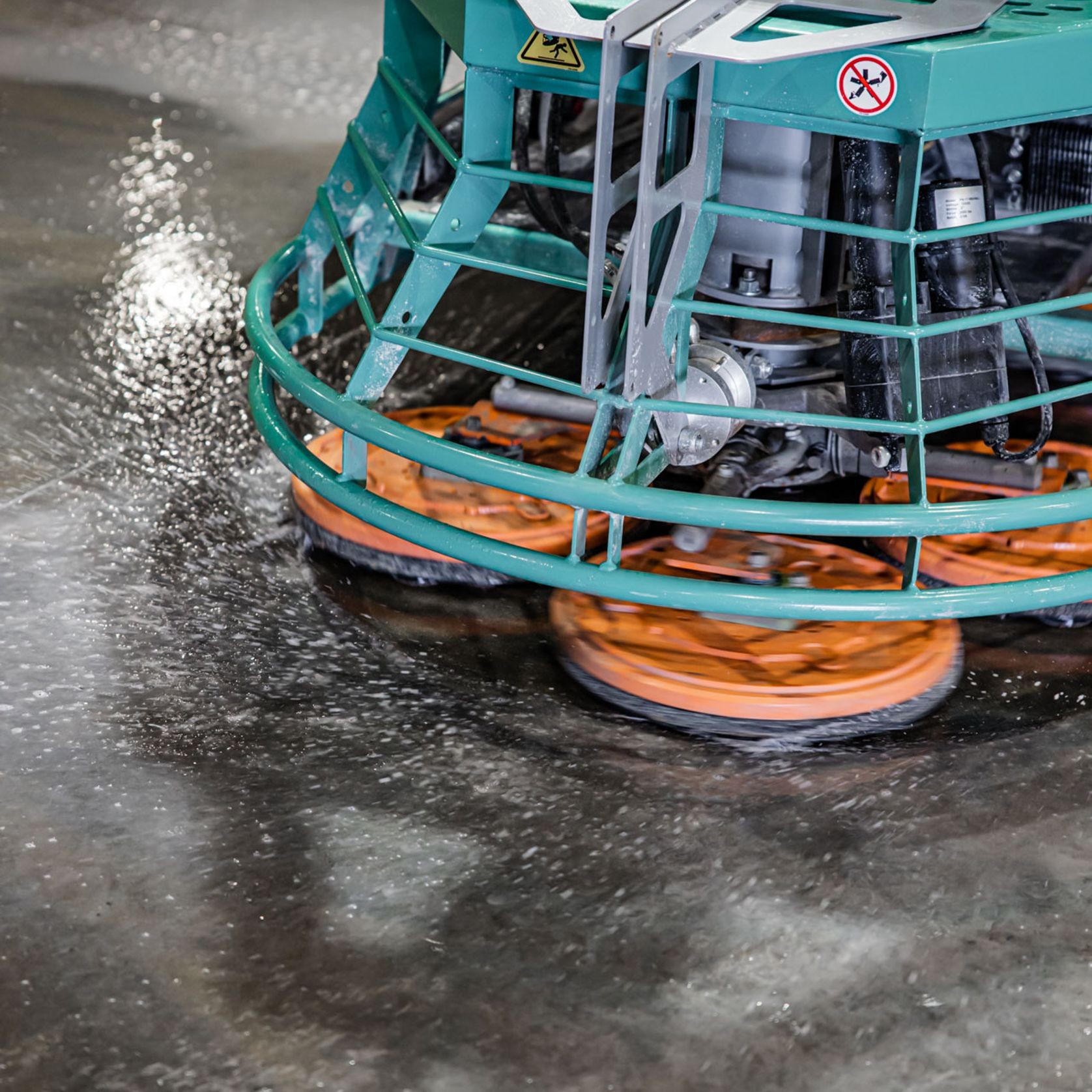 Husqvarna HiPERTROWEL™ gallery detail image