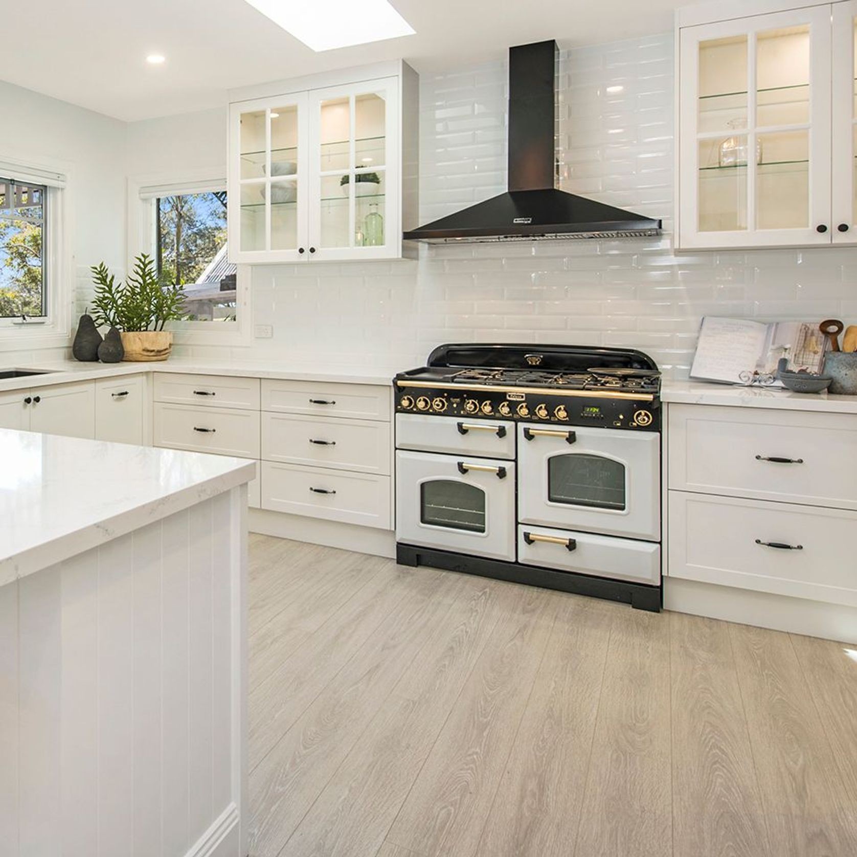 Falcon Classic Deluxe 110cm Dual Fuel Range Cooker gallery detail image