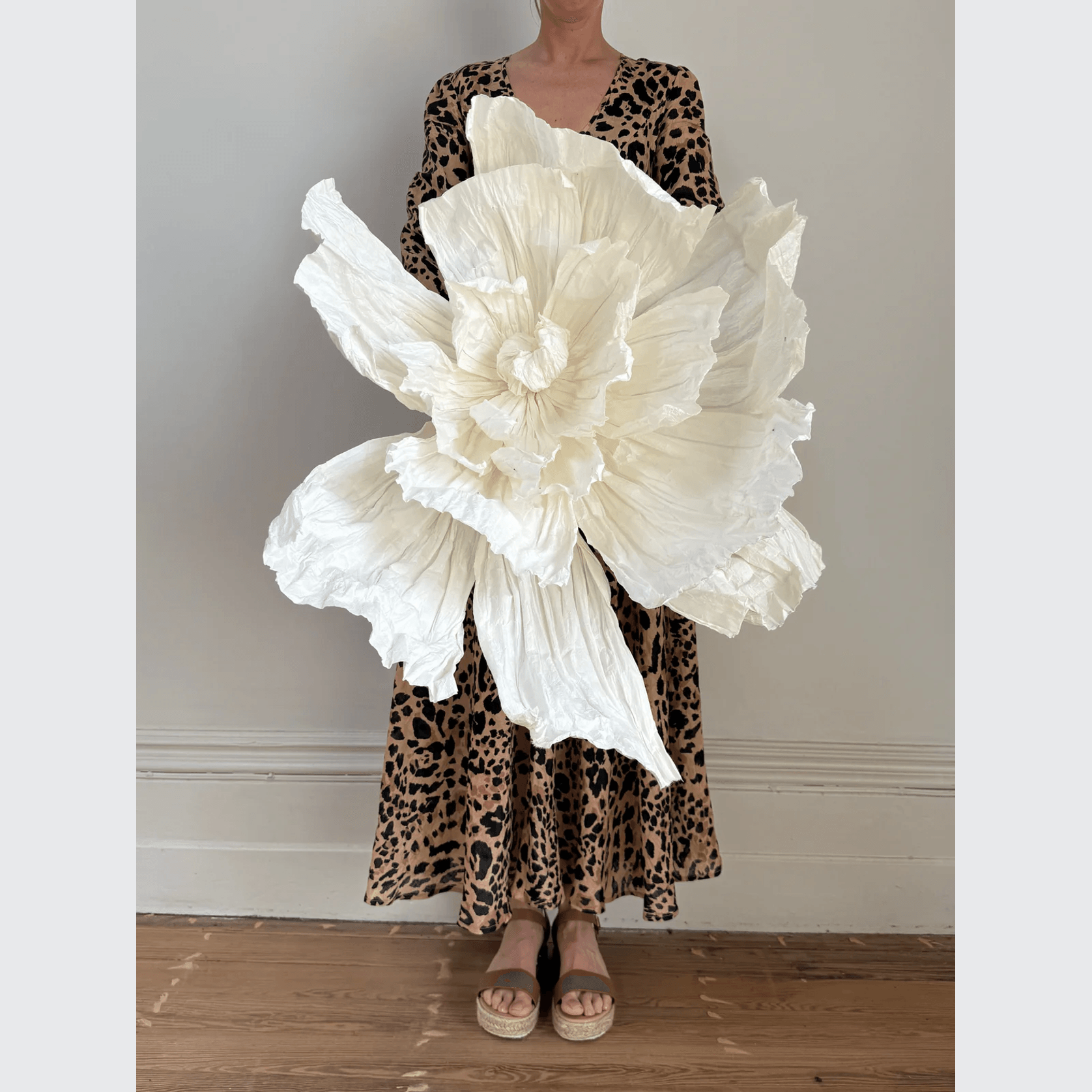 White Giant Paper Flower gallery detail image