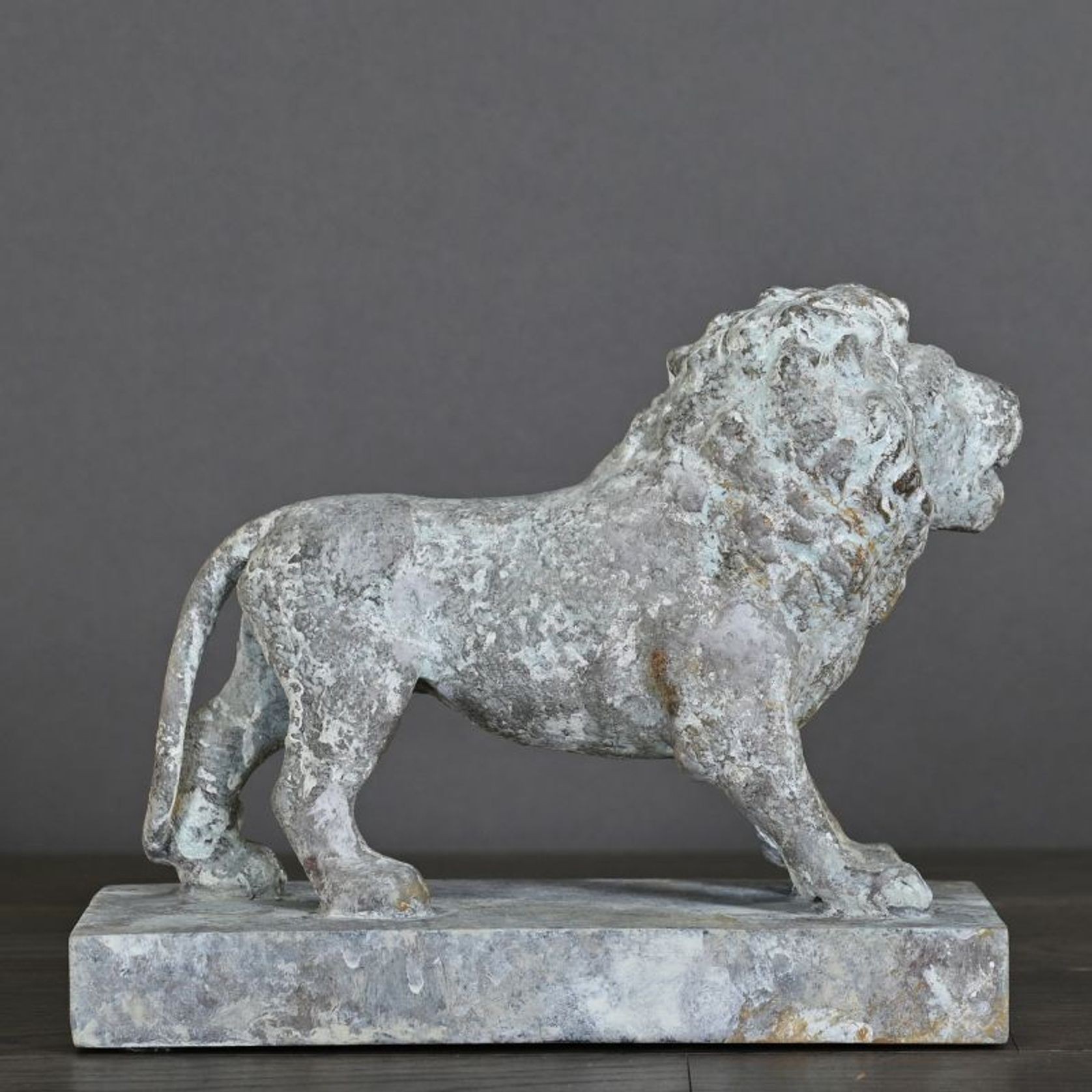 Empire Lion - Single Piece gallery detail image