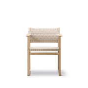 BM62 Armchair Linen Webbing by Fredericia gallery detail image