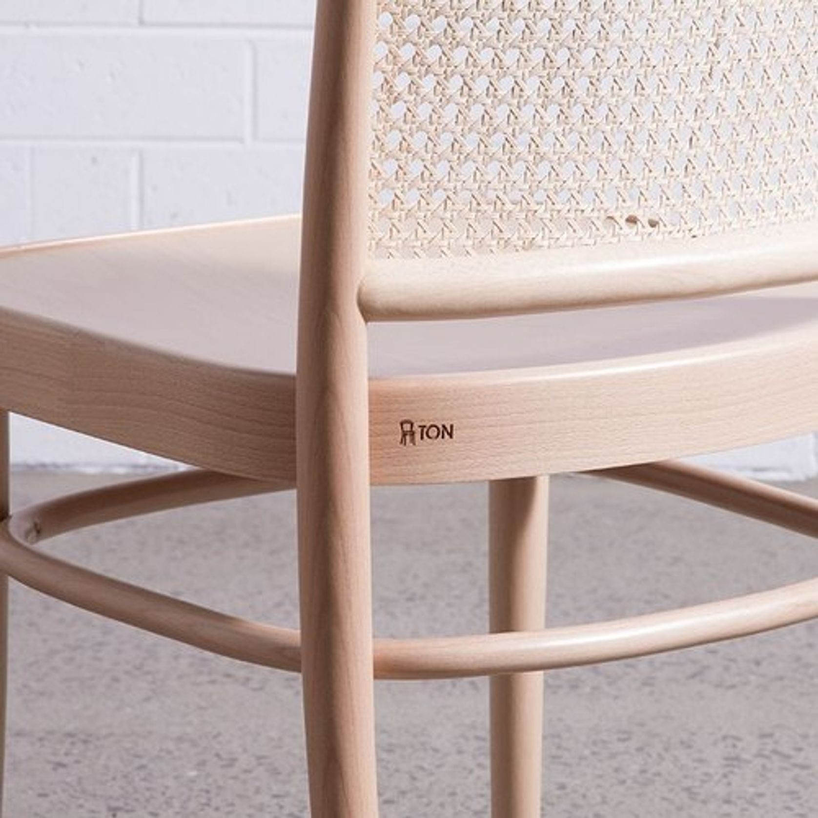 811 Hoffmann Chair by TON gallery detail image