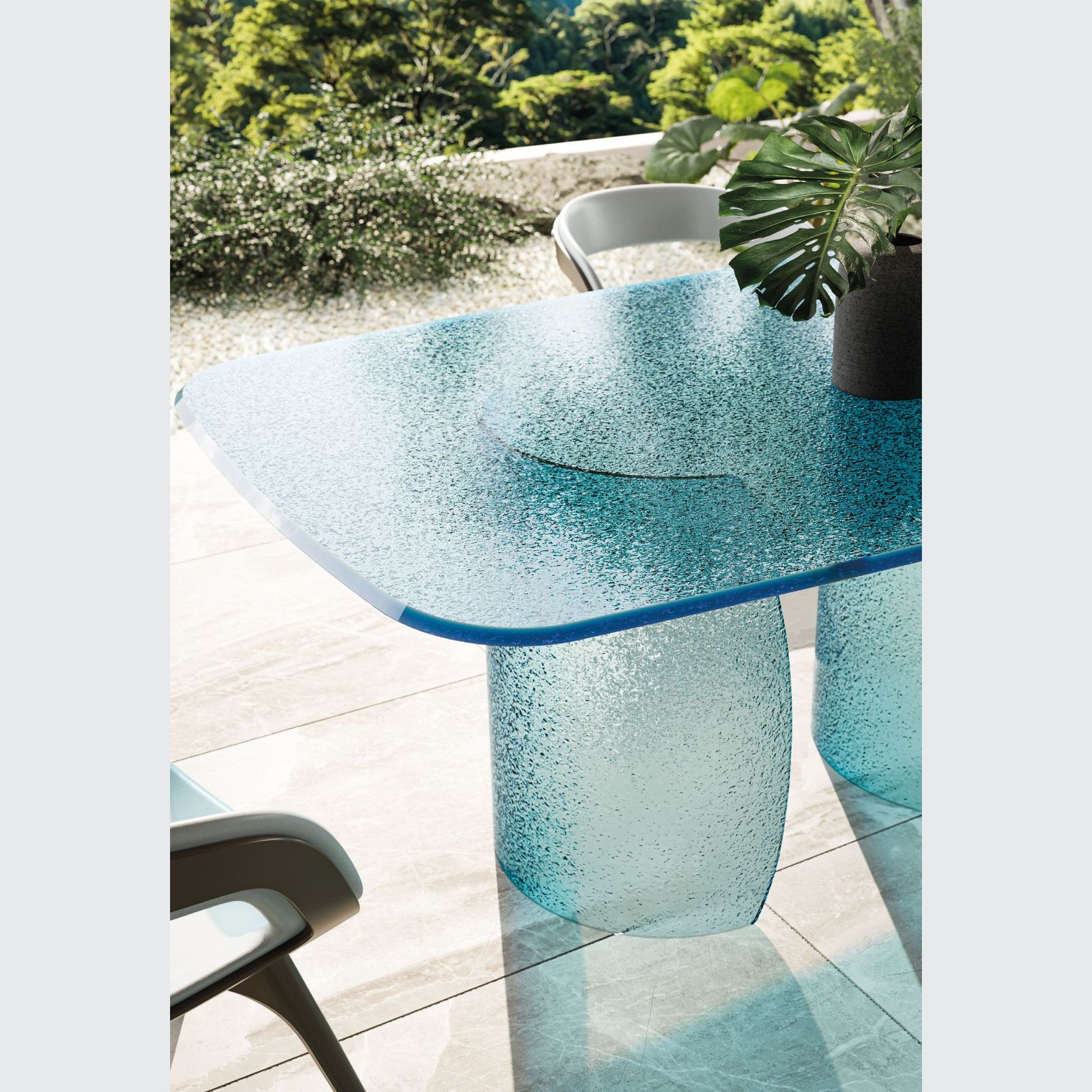 Petalo Outdoor Dining Table gallery detail image