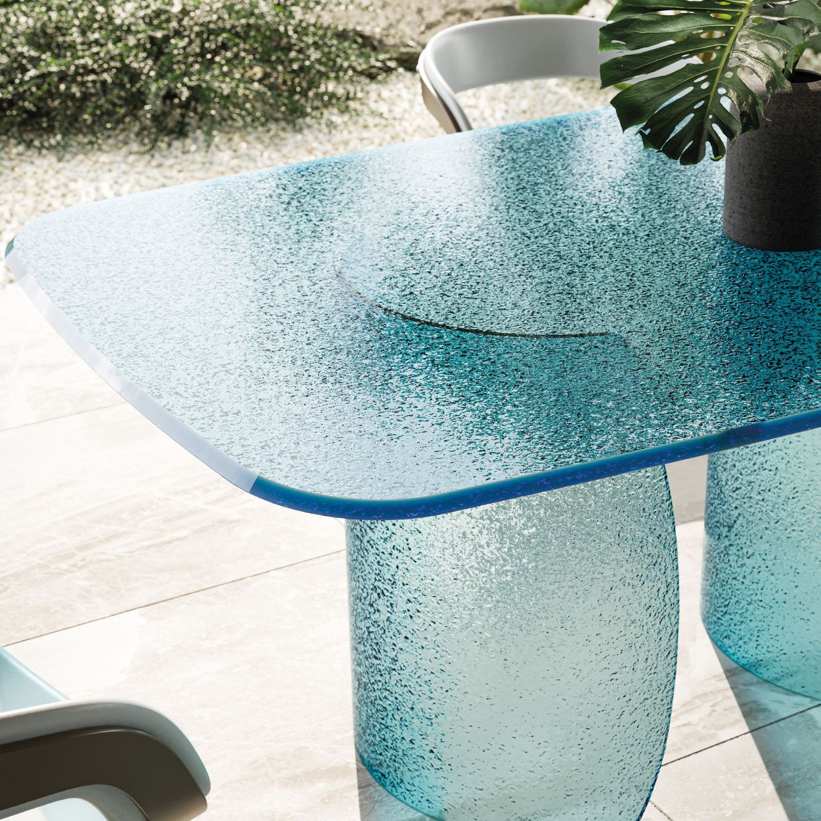 Petalo Outdoor Dining Table gallery detail image