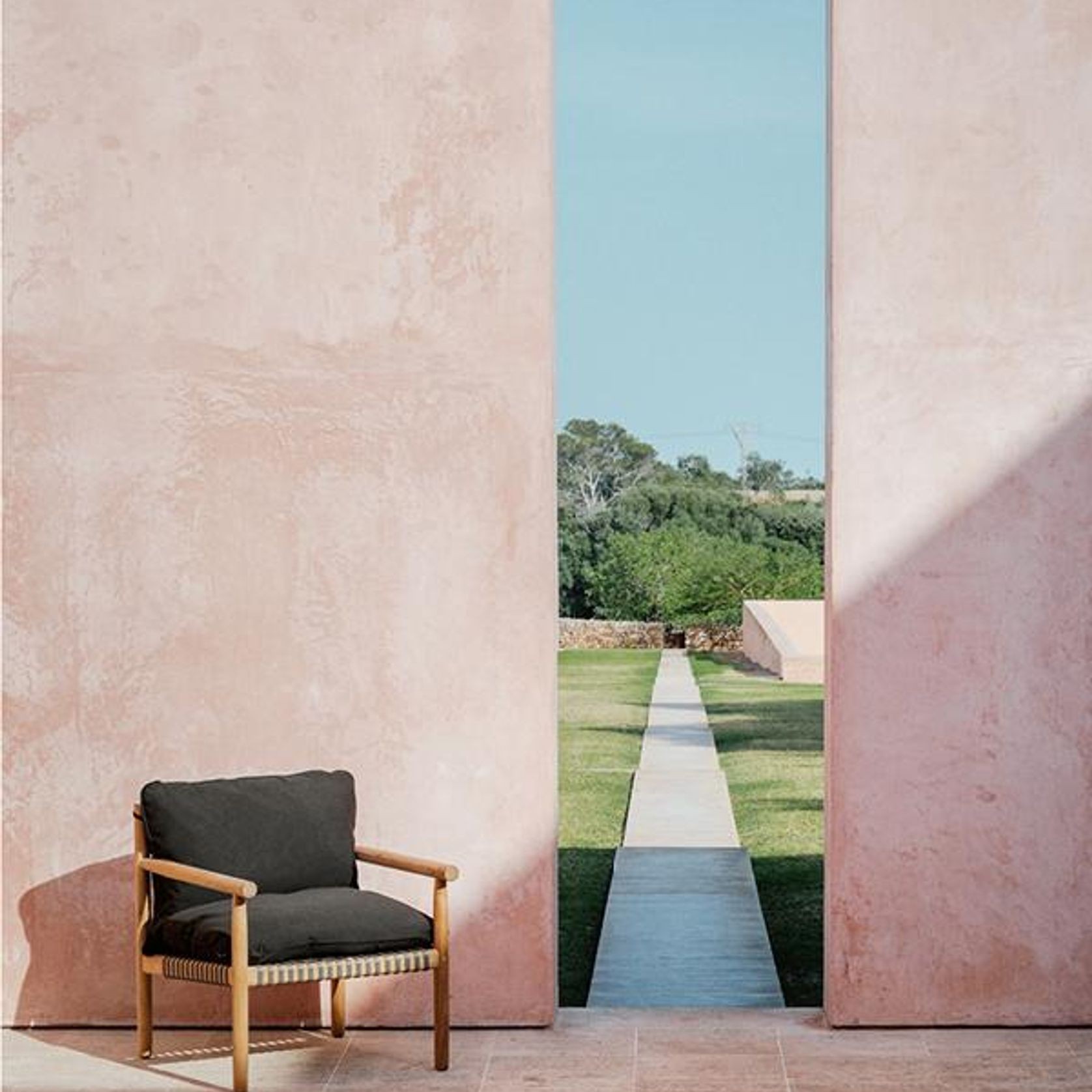 Tibbo armchair by Dedon gallery detail image