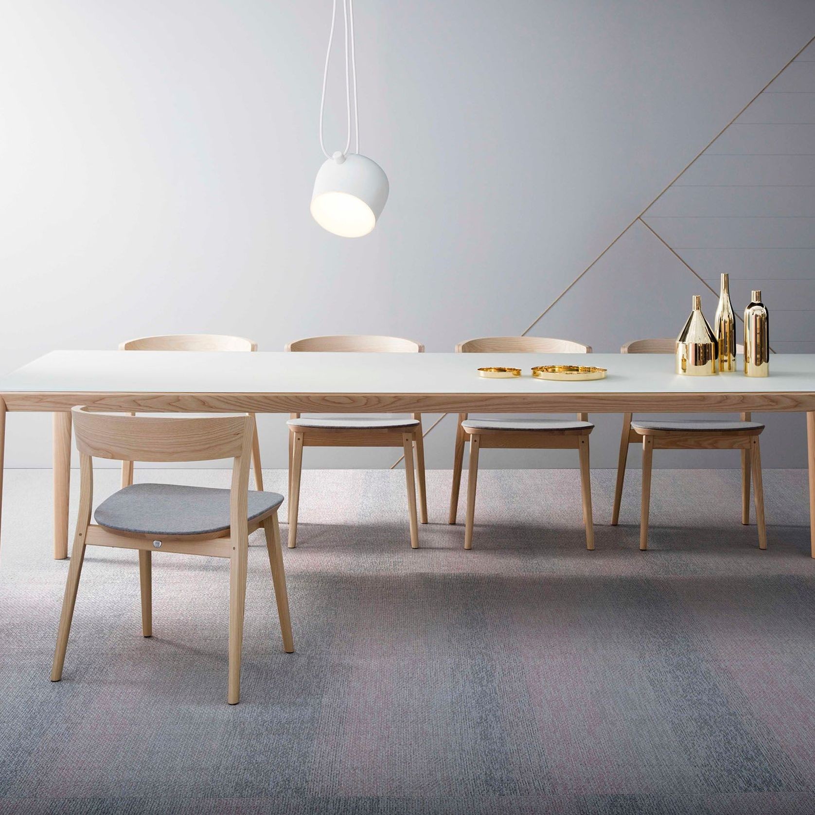 Smith 280 Glass Top | Table gallery detail image