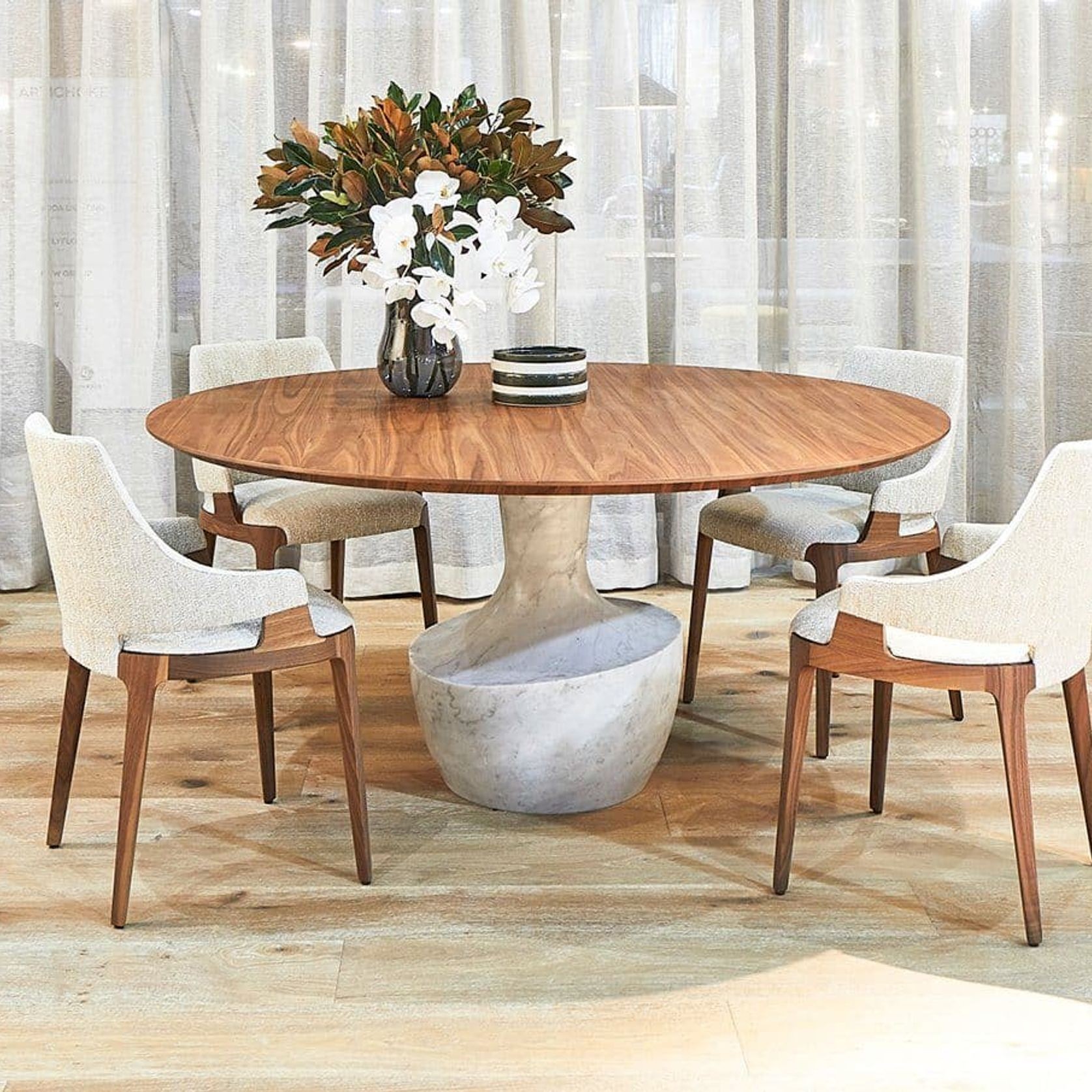 Anfora | Tables gallery detail image