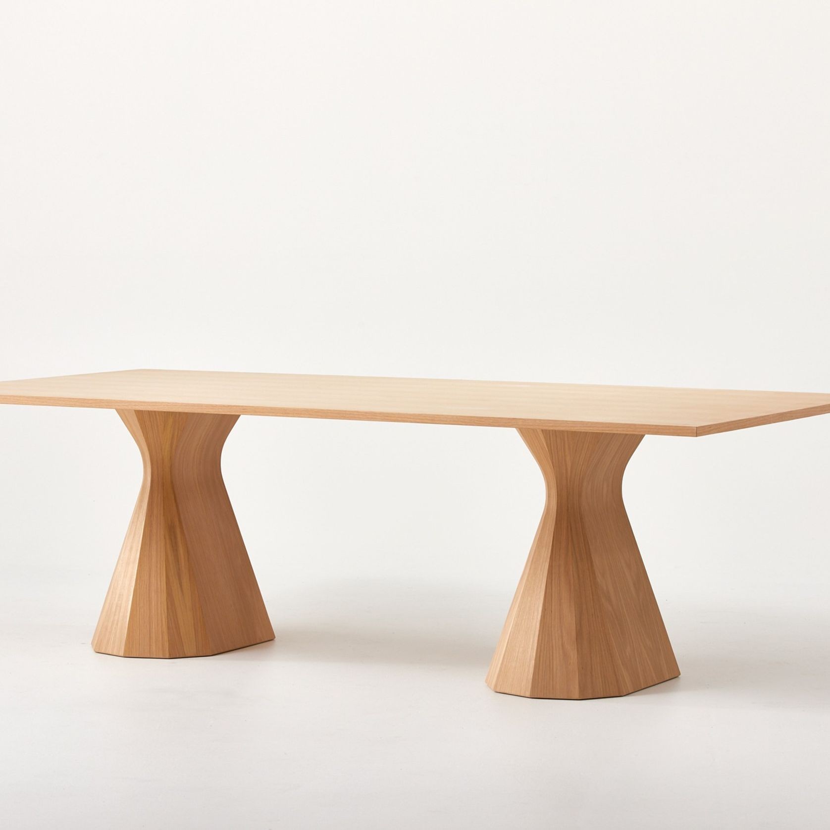 Grand Ballerina Table gallery detail image