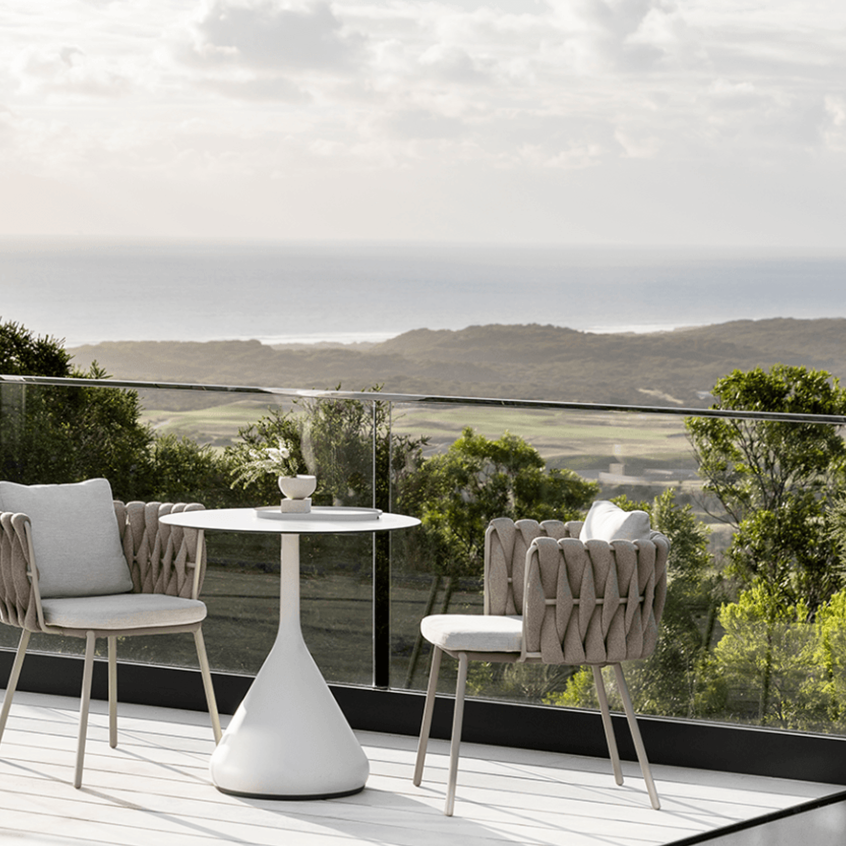 SATELLITE | Tables gallery detail image