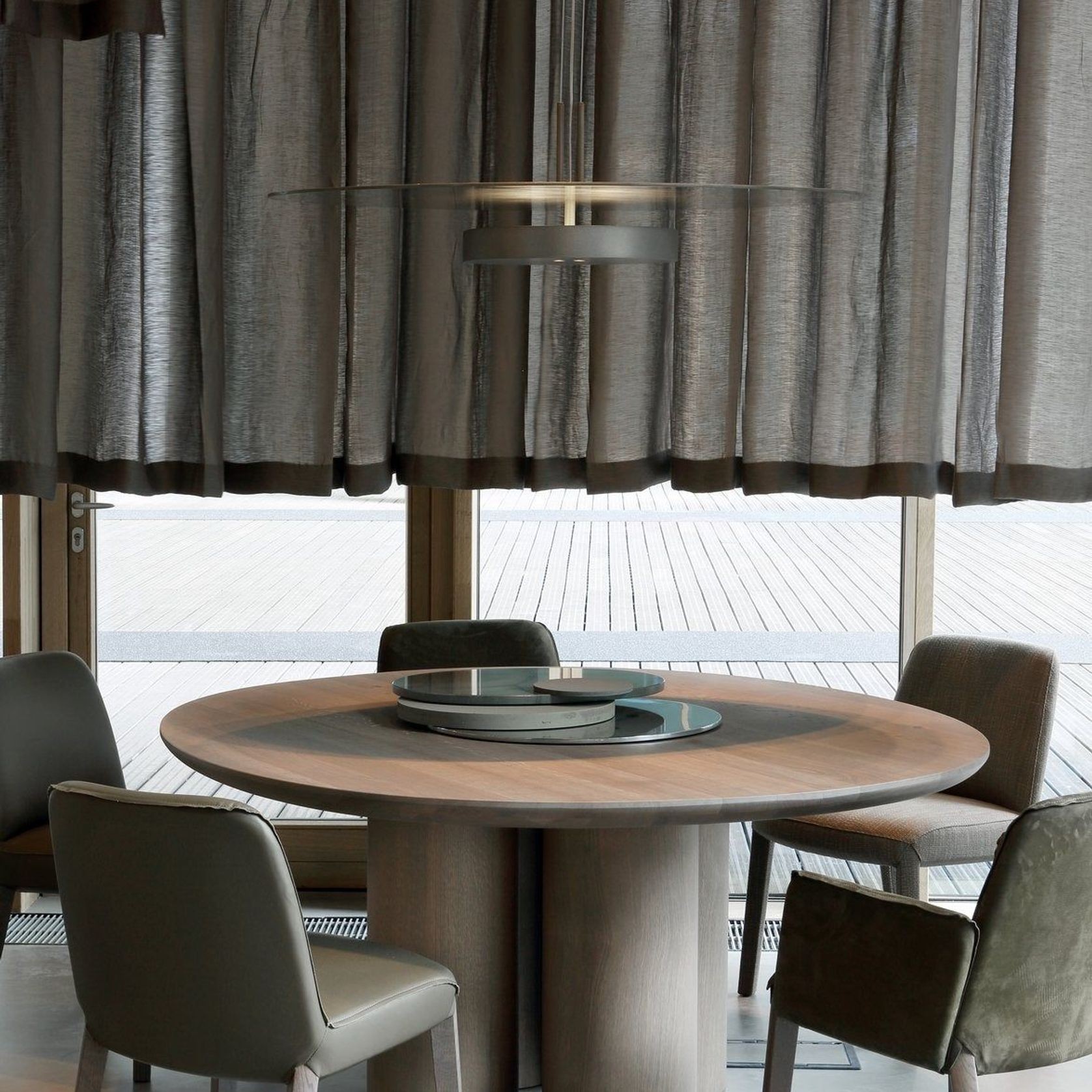 Olle dining table gallery detail image