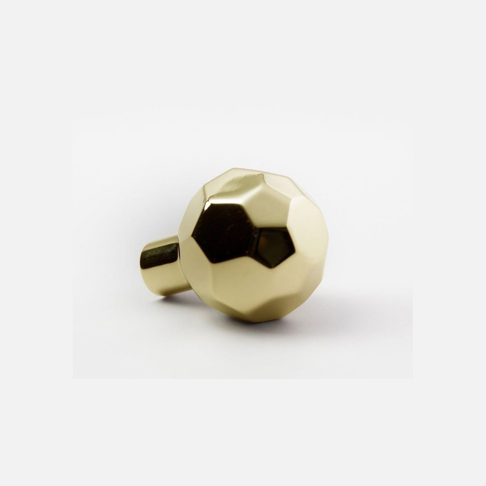 Facet 02L gallery detail image