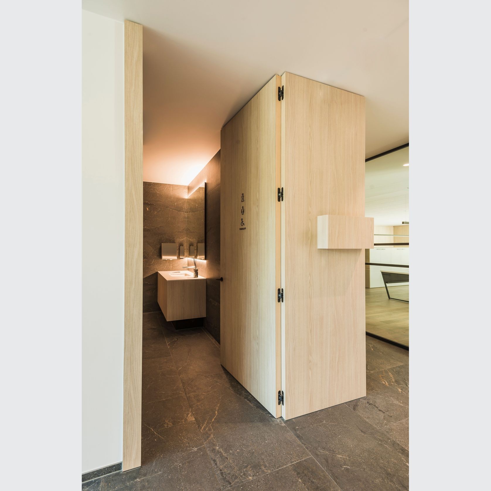 Arlu® (Argenta) Invisible Neo Concealed Hinge M-6 gallery detail image