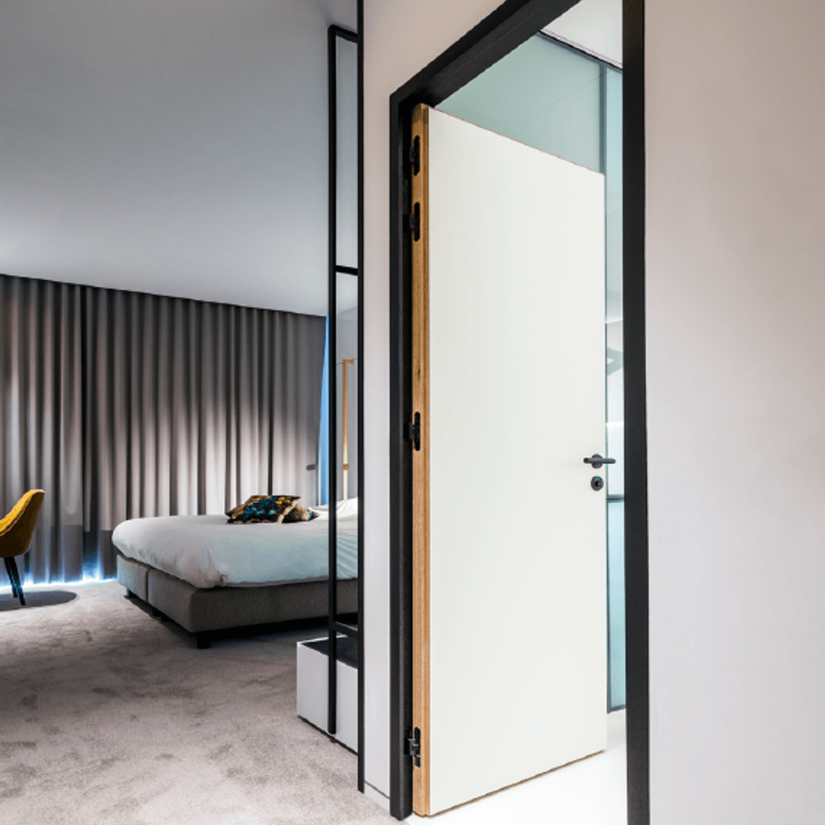 Invisible Hinge gallery detail image