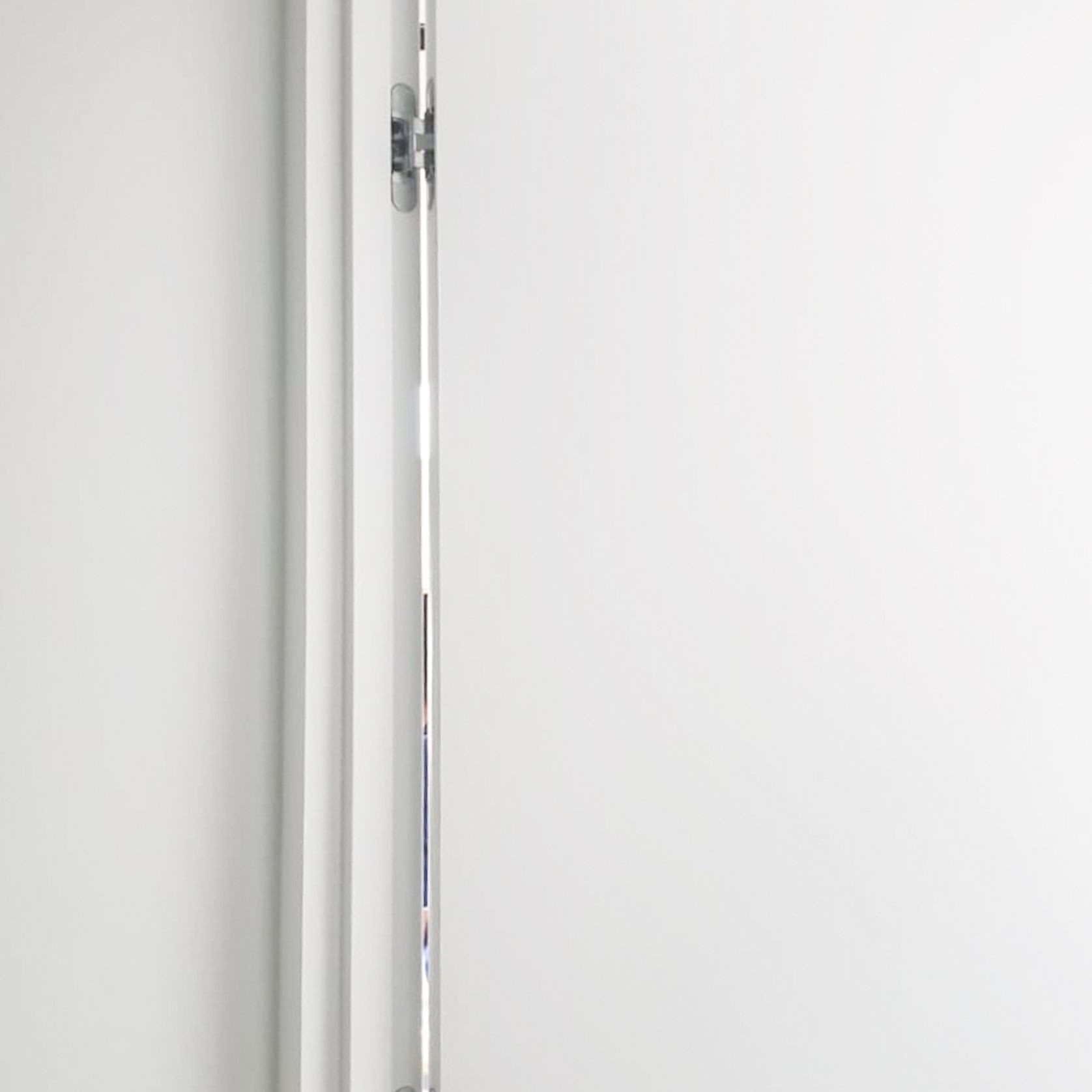 Invisible Hinge gallery detail image