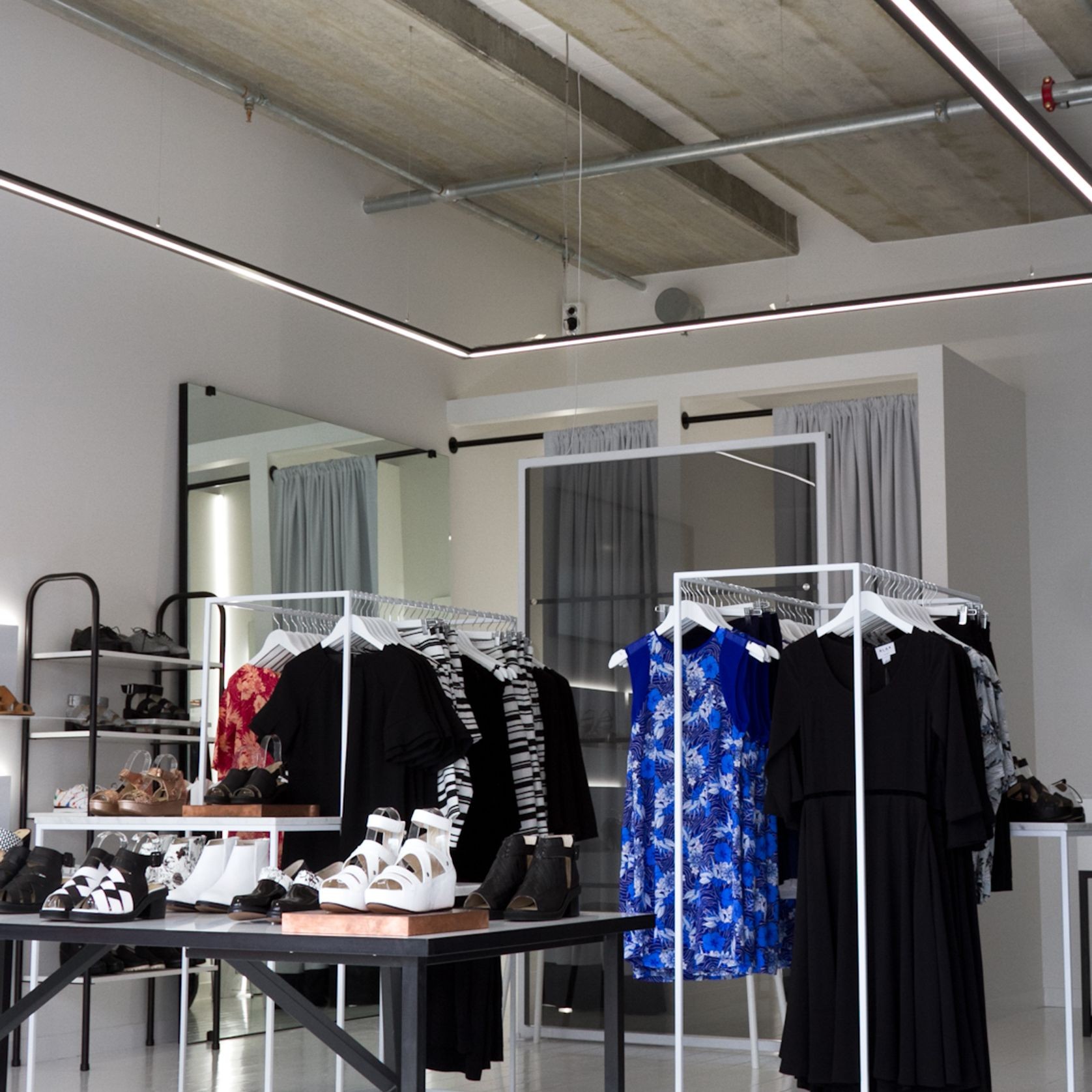 Sweet 16 LED Uplight | Downlight gallery detail image