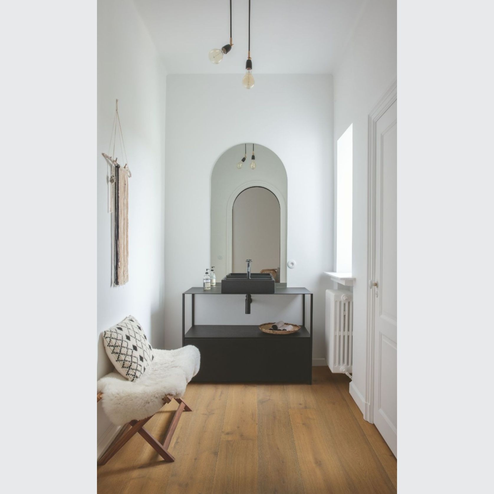 Quick-Step Cascada Rock Wall Oak Engineered Wood Flooring gallery detail image