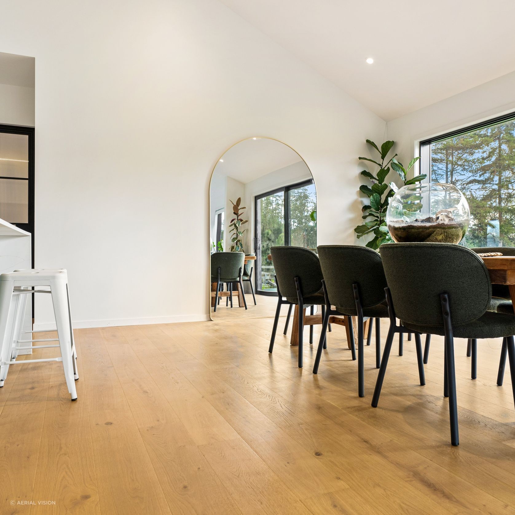 Wheat I Genuine Oak Engineered Flooring gallery detail image