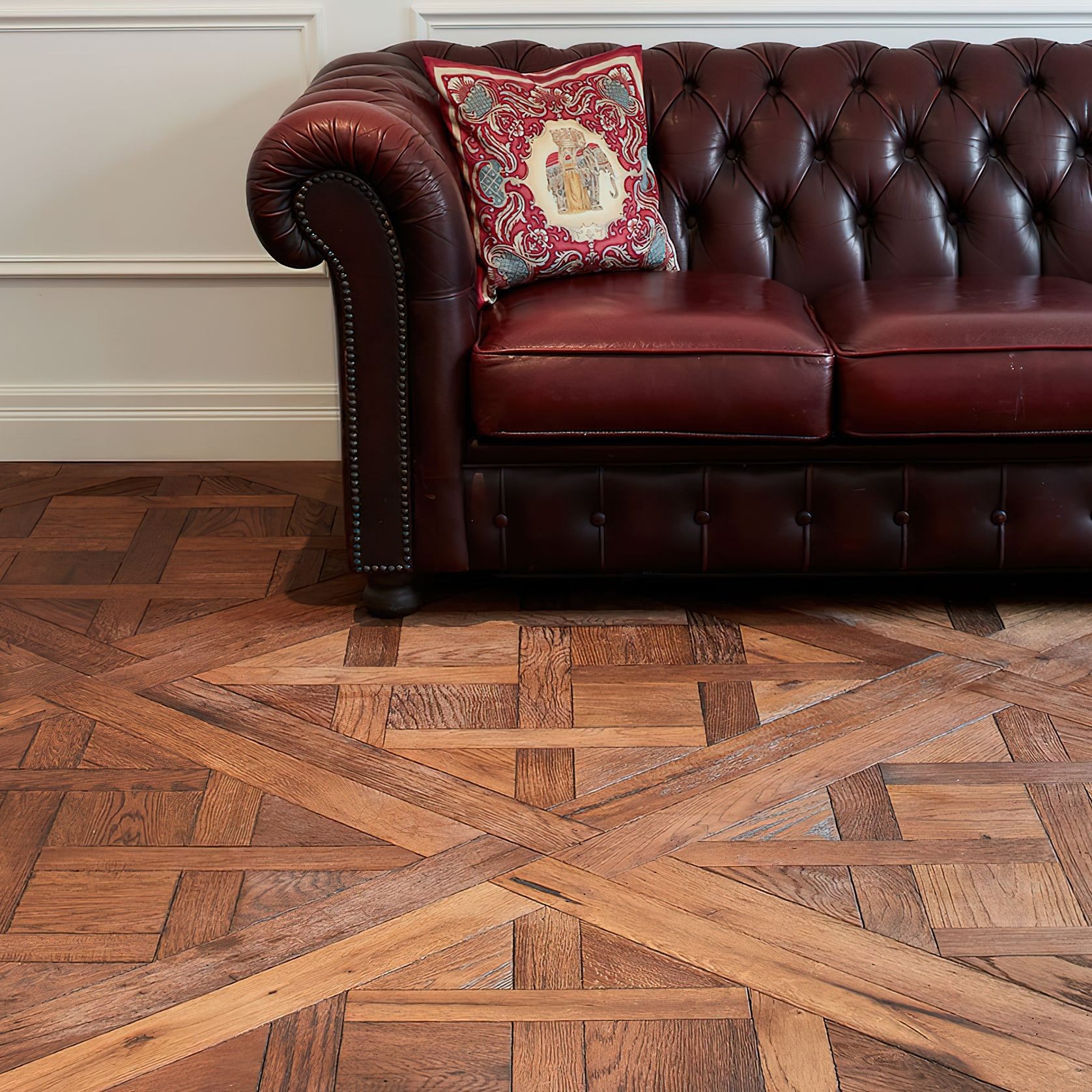 HW1391 Versailles Antique gallery detail image