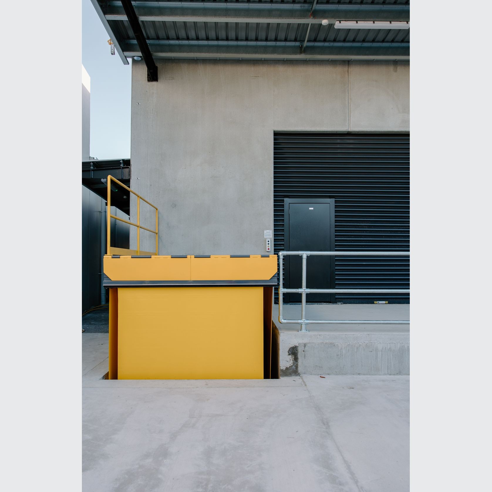 Elevating Dock Scissor Lifts gallery detail image