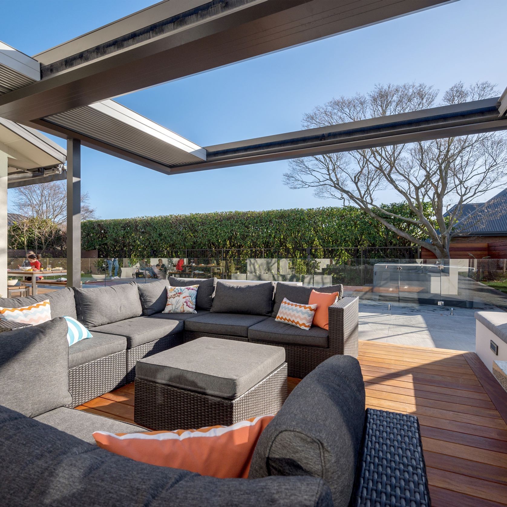 Concertina Sky Louvre gallery detail image