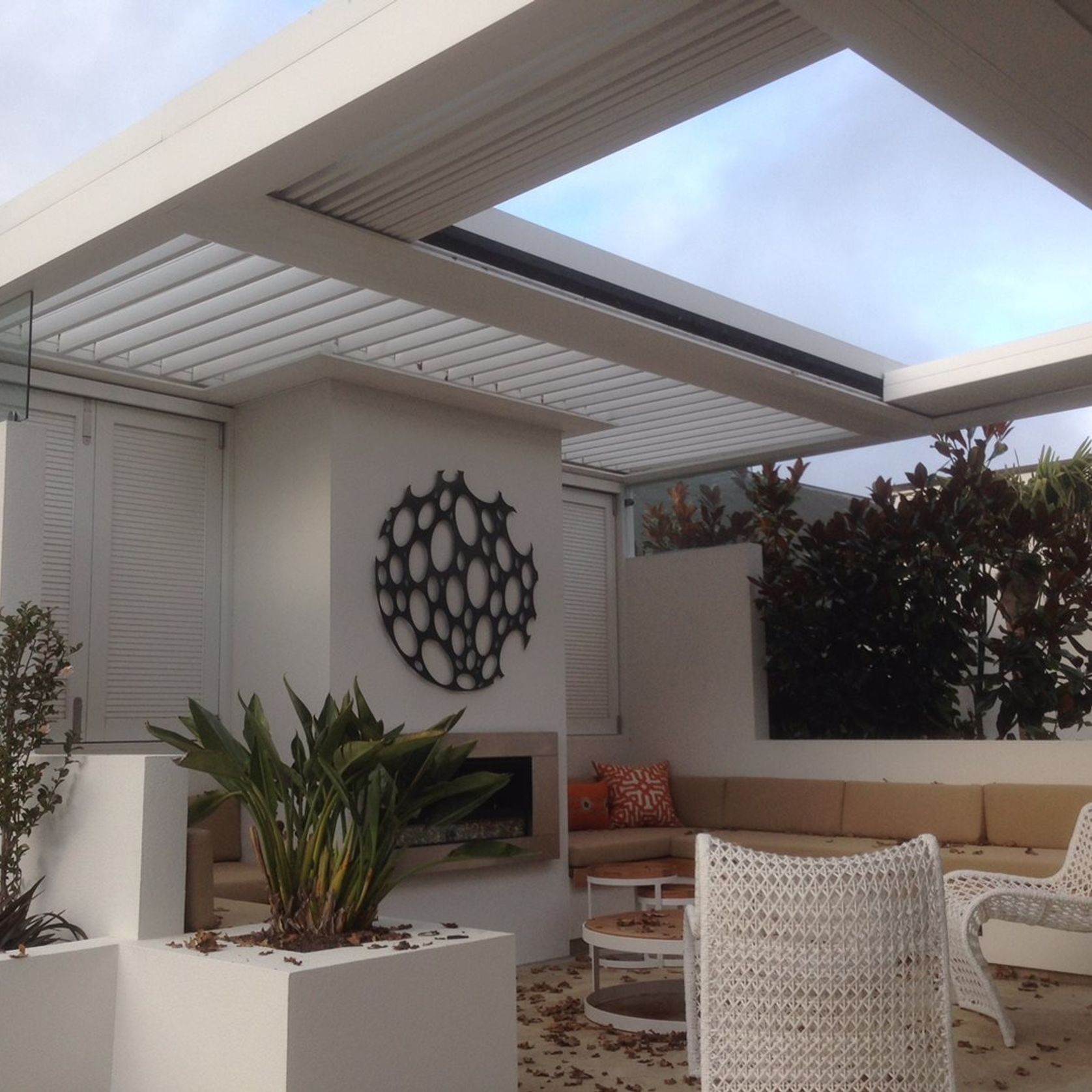 Concertina Sky Louvre gallery detail image