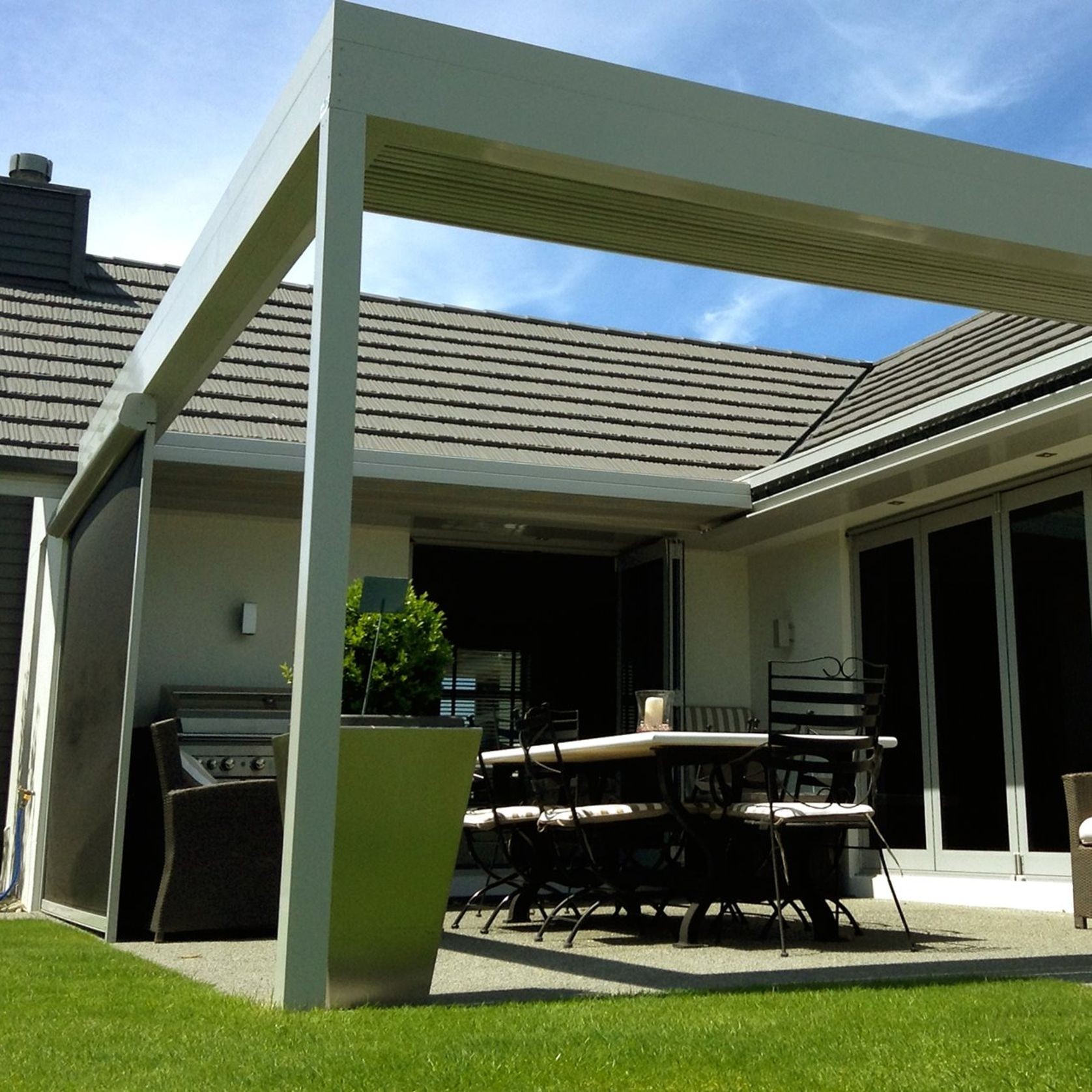 Concertina Sky Louvre gallery detail image