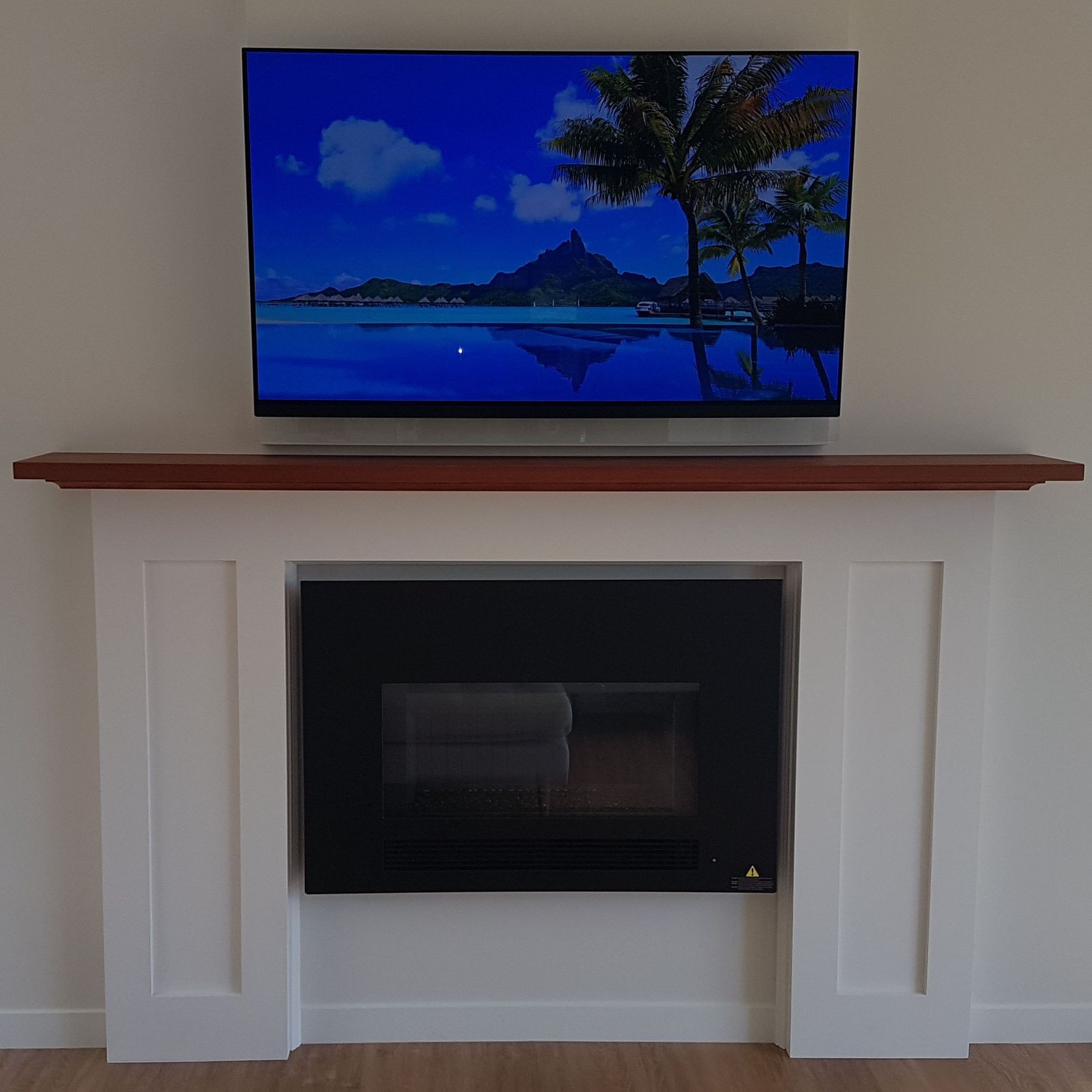 Custom Fire Surrounds & Mantles gallery detail image