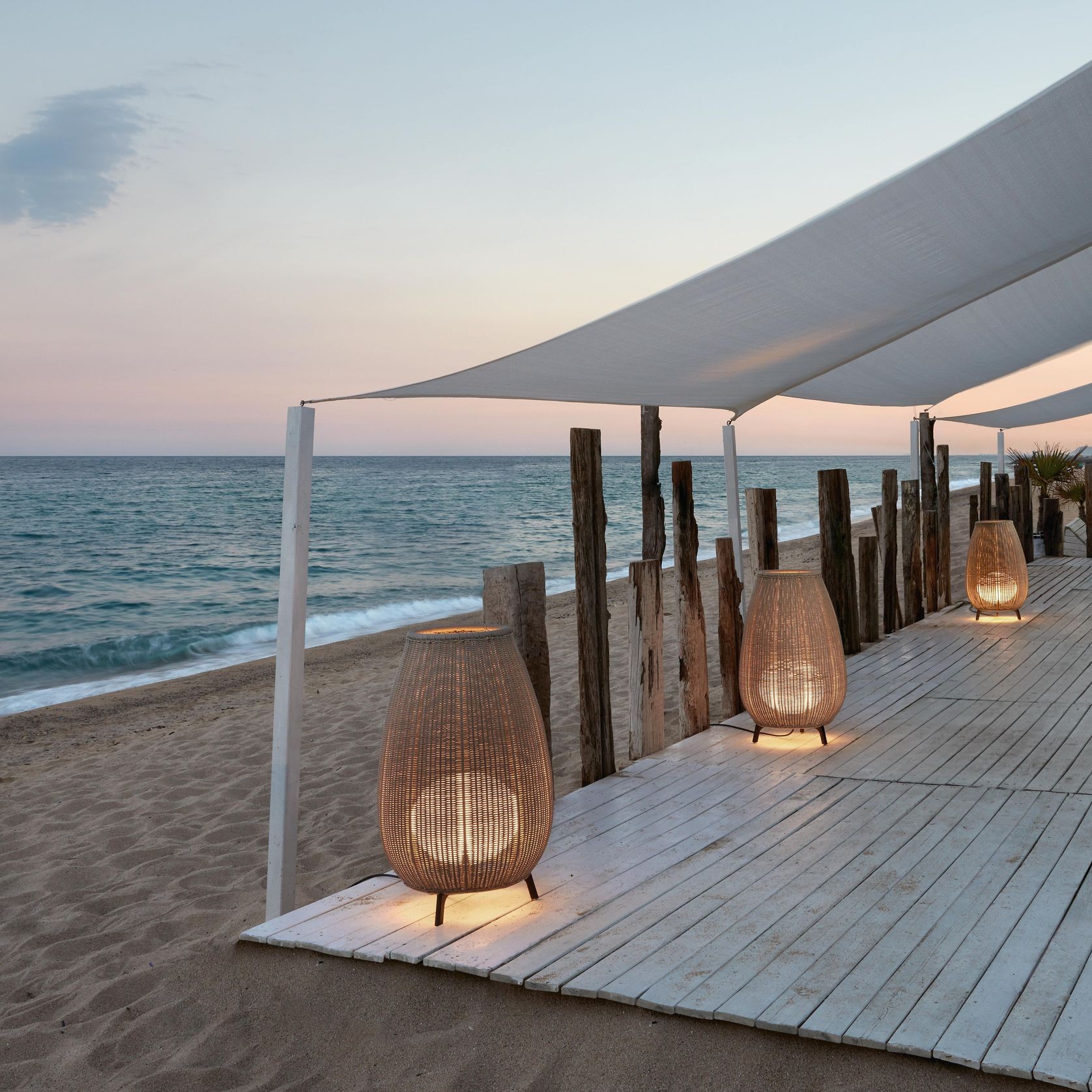 Amphora 02 Floor Lamp gallery detail image