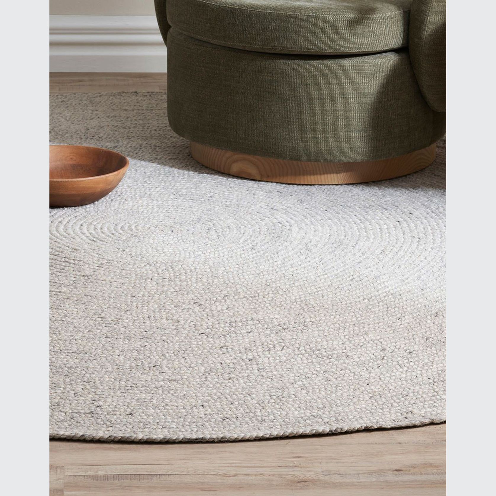 Baya Tairua Handbraided Circular Rug - Silver Birch gallery detail image