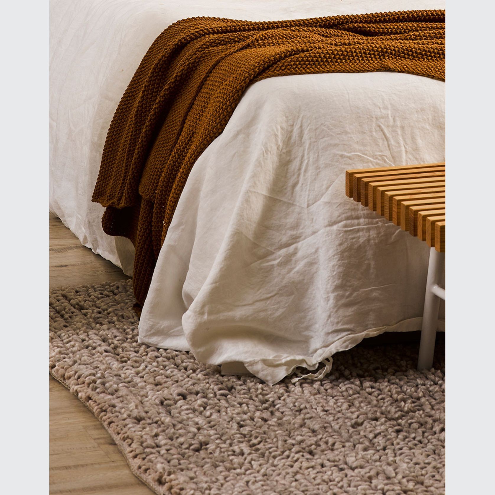 Baya Wanaka Handwoven Loop and Cut Pile Rug - Light Grey gallery detail image