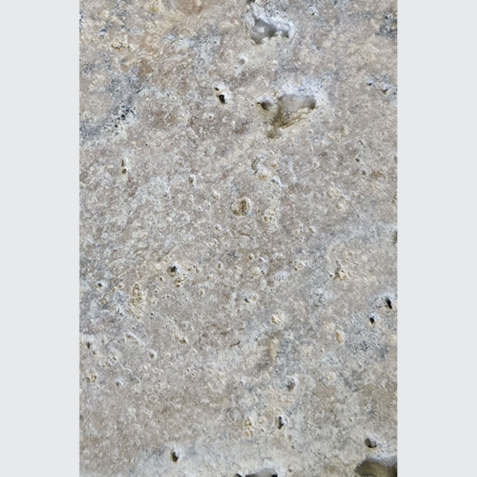 Travertine Pavellino gallery detail image