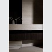 Verso Vein Cut gallery detail image