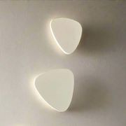 Plak Triangular Magnetic Wall Light gallery detail image