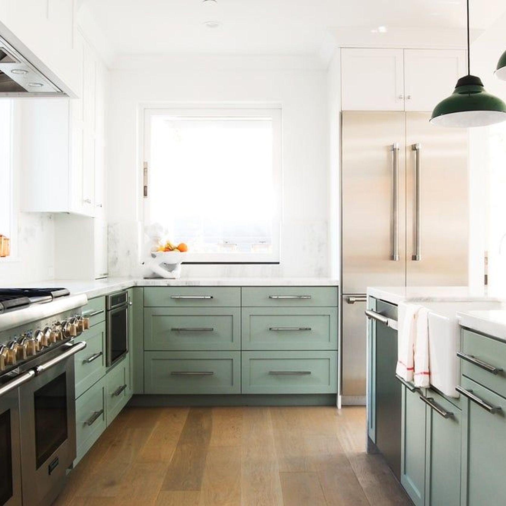 Facet 01L gallery detail image