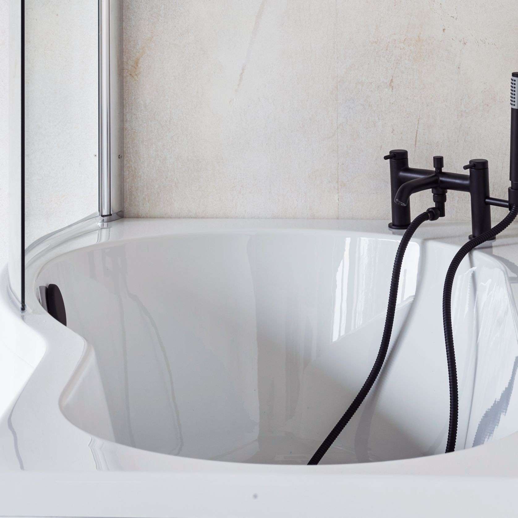 B Shower Acrylic Bath (Right or Left) gallery detail image