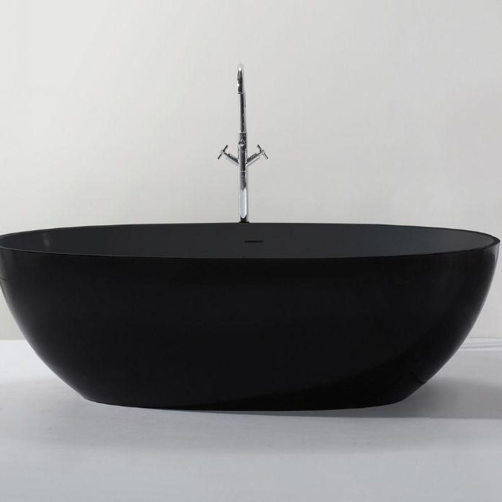 B003 Large Black Hugi Bath 1780mm gallery detail image