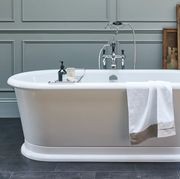 London Freestanding Bath gallery detail image