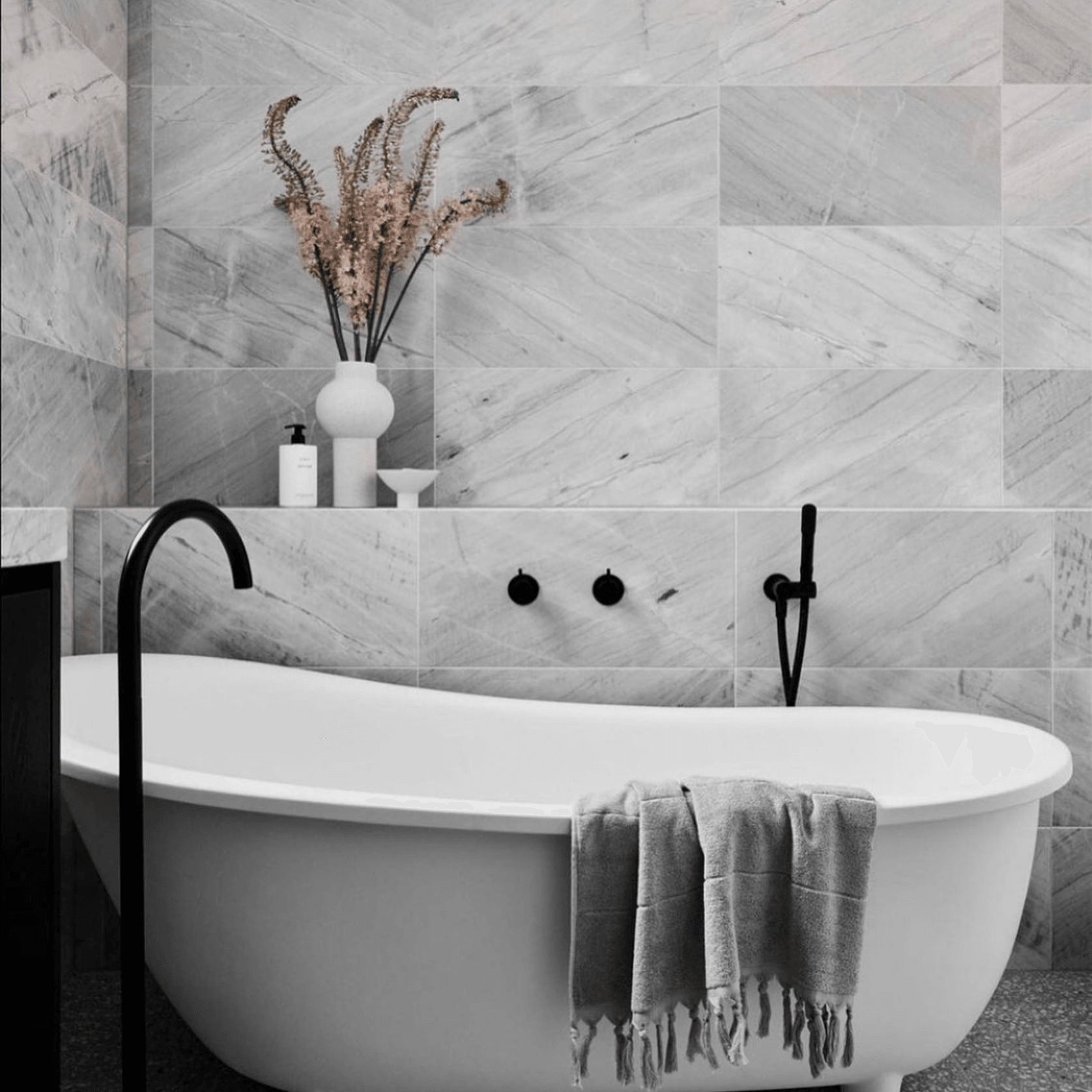 Olivier Freestanding Traditional Stone Bath gallery detail image