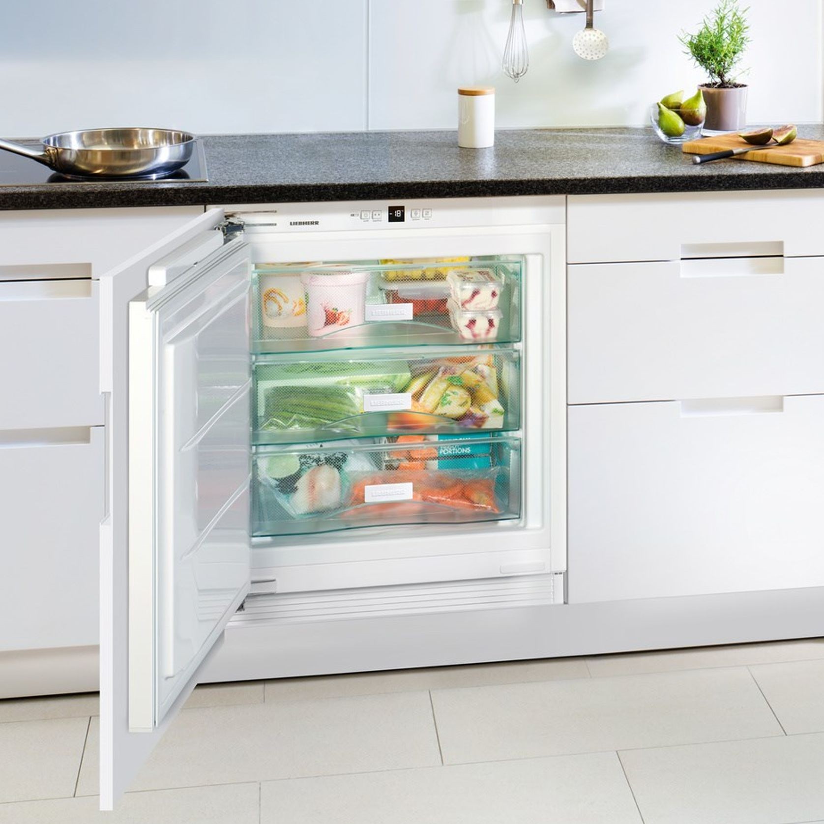 SUIG 1514 Comfort | Fully Integrated Underbench Freezer gallery detail image