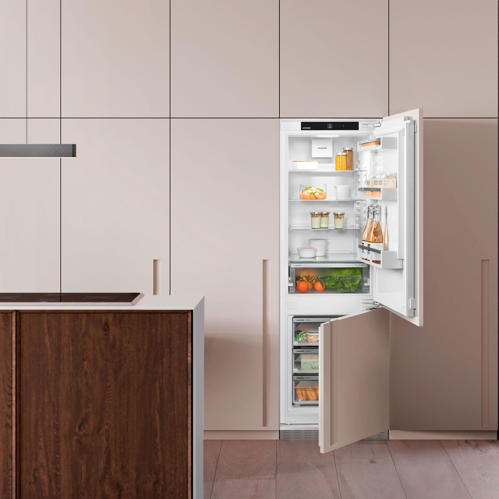 ICNh 5103 Pure EasyFresh | Fully Integrated Bottom Mount gallery detail image