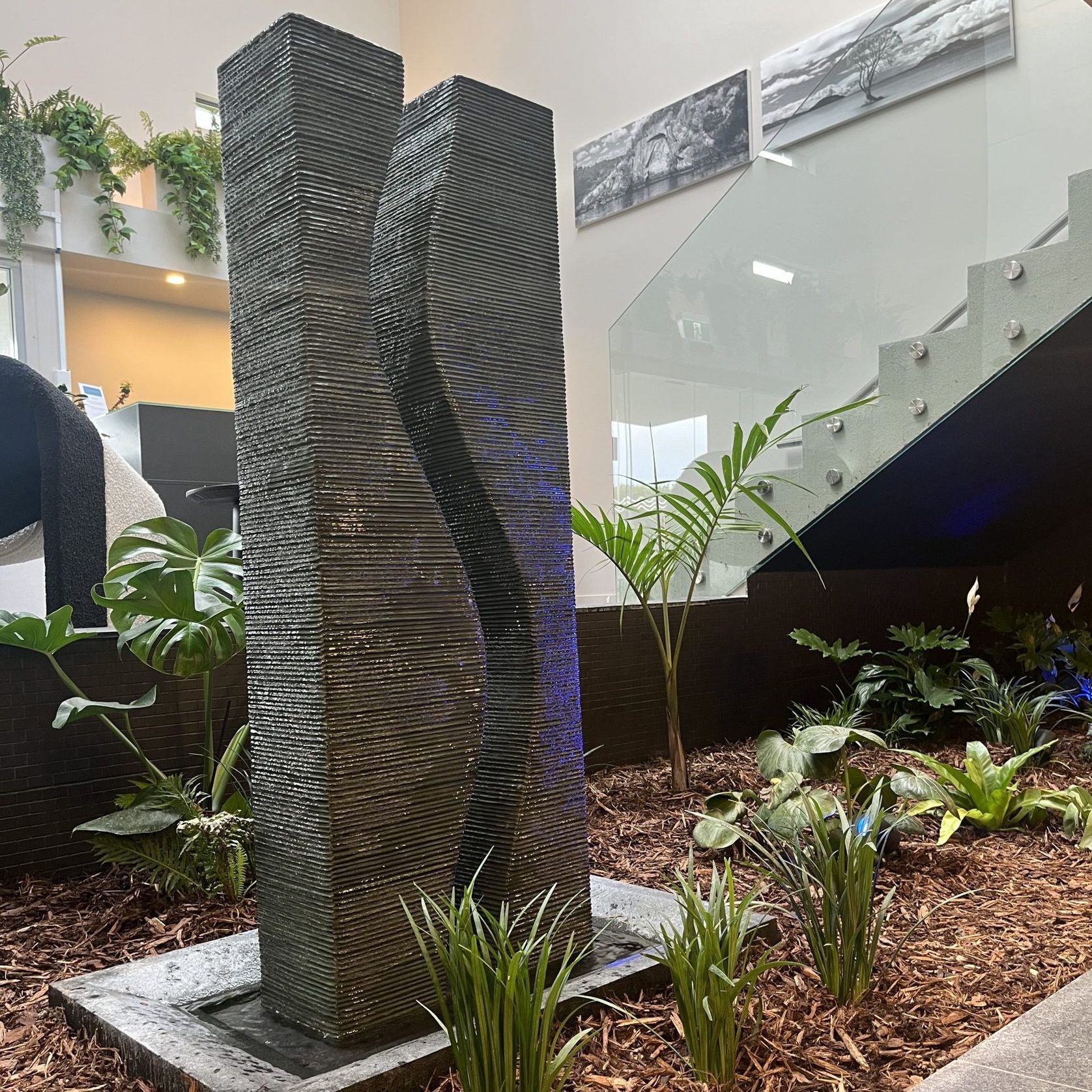 Williamsburg Fountain gallery detail image