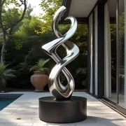 Mira Sculpture gallery detail image