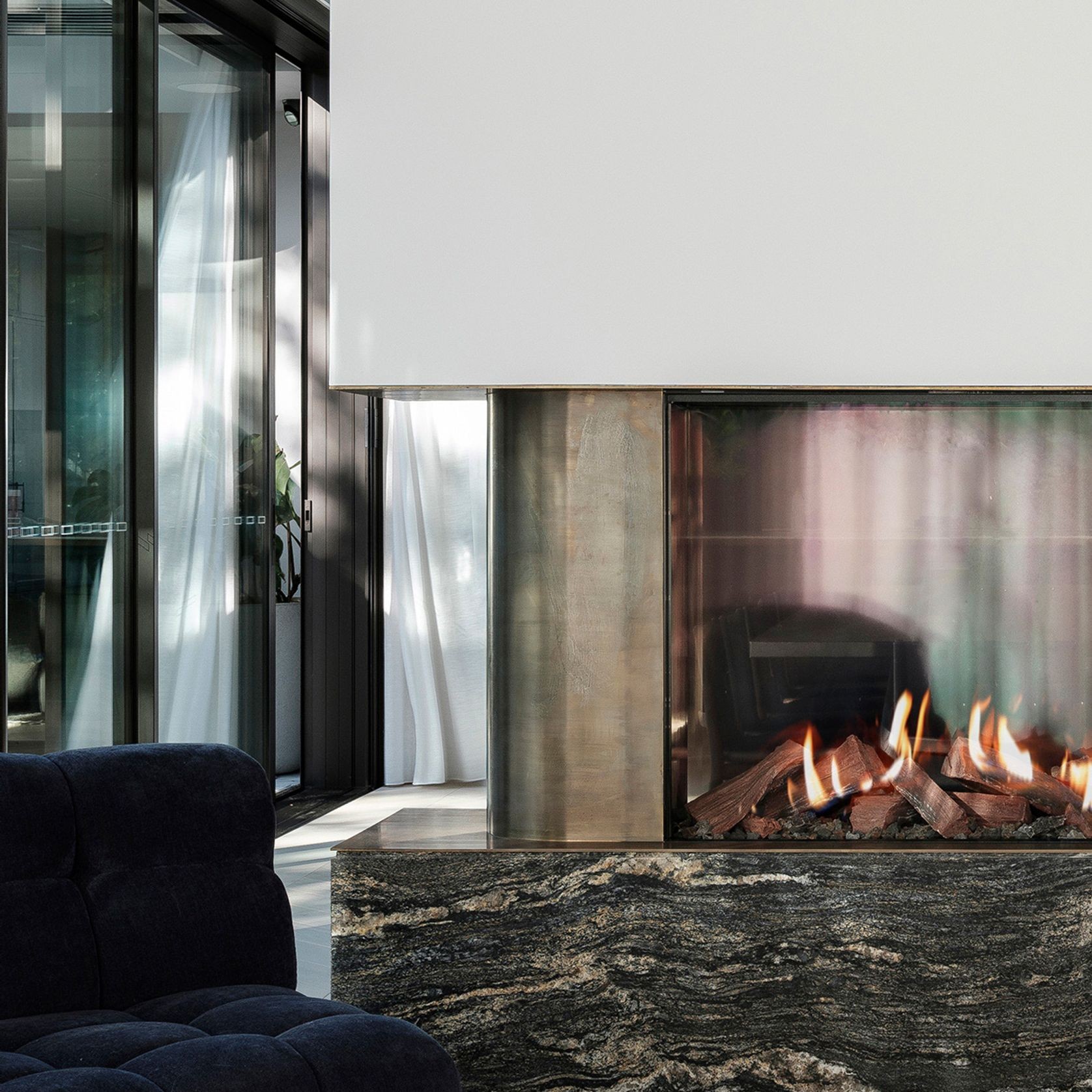MODE KS1150 Tall Gas Fireplace gallery detail image