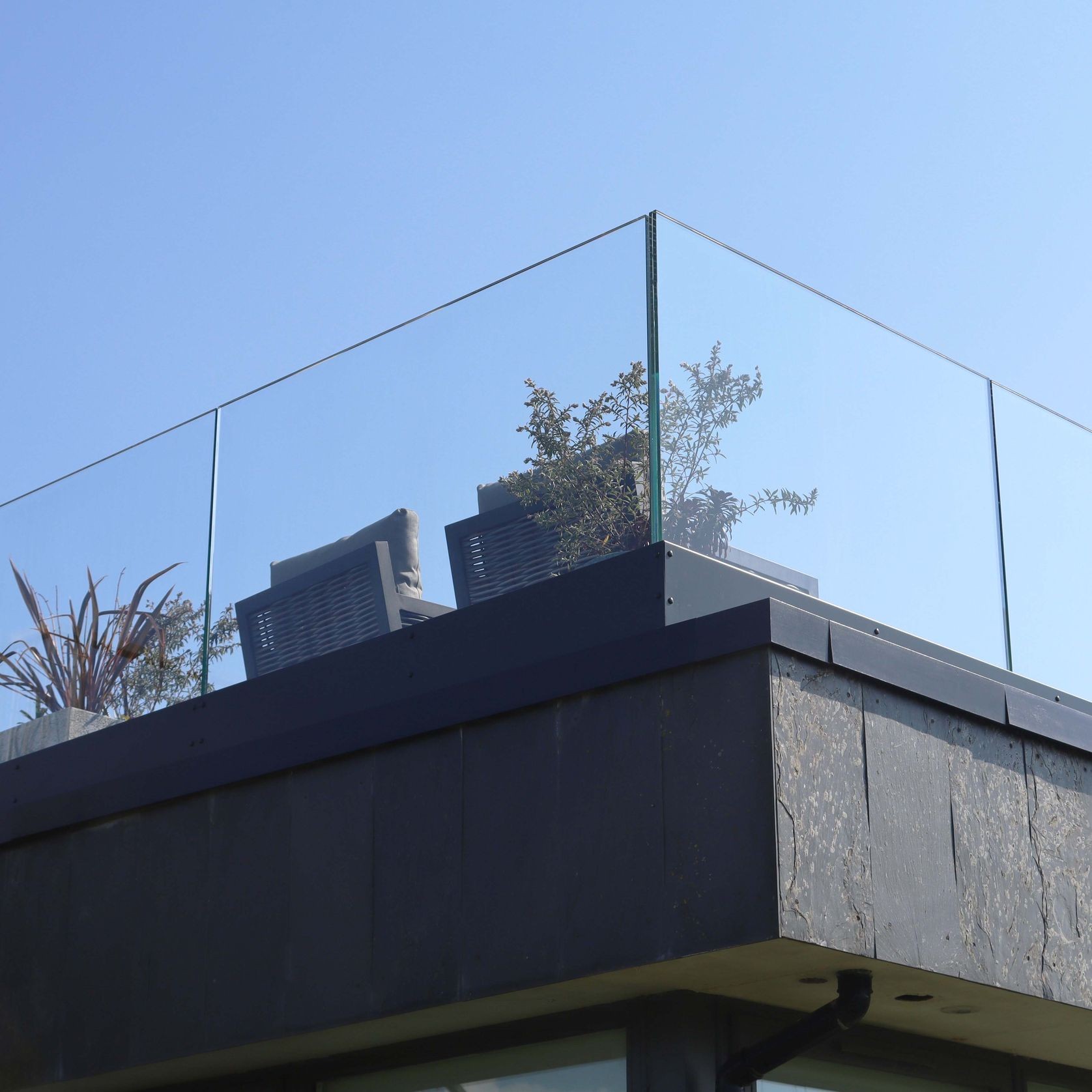 Edgetec® MegaGrip™ Commercial Balustrade gallery detail image